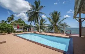 Villa Beau Rivage, front de mer avec piscine, superbe vue mer
