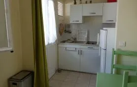 Appartement Climatisé, 4 personnes, proche des Plages, du Village Créole et de la Marina les 3 Ilets