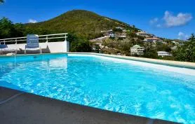 Villa JELUCA avec piscine sur les hauteurs de la baie orientale - 3 chambres - 6 personnes