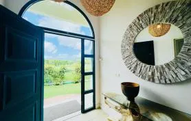 Villa luxe bord lagon adossée au golf de St François Guadeloupe 12 pers, classée 5 étoiles *****