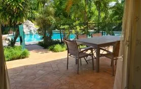 T3, Piscine, Jaccuzzi, Jardin tropical, proche de la plage