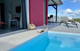 La villa Grenadine - Haut de Villa - 2 chambres climatisées, vue mer et piscine privée