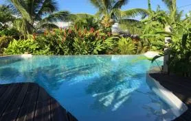 Villa Ti t'Air d'Ailleurs avec piscine & bain à remous