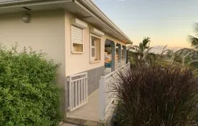 Appartement dans Villa Kanouna avec vue sur la mer des Caraïbes