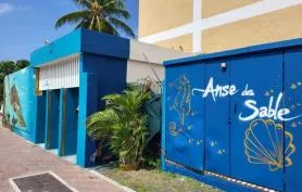 Studio vue mer, piscine et accès direct à la plage