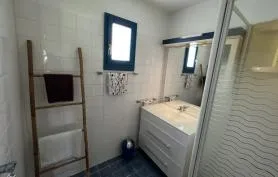 Appartement Calypso Martinique dans résidence privée et sécurisé, avec piscine et restaurant.