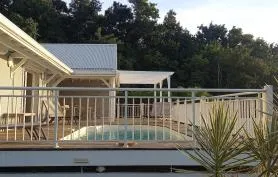 La Villa Tropicale  piscine, vue mer et ilets Pigeon
