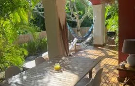 Villa les Saintes à 50 m de la plage