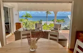 Villa bleu indigo  vue mer accès plage