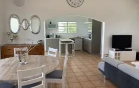 Villa bleu indigo  vue mer accès plage