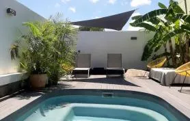 Villa avec piscine 10 minutes à pied de la plage