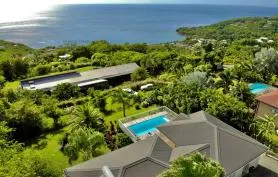 Villa Tropical Quintet. Vue mer. piscine. Secteur Ferry.
