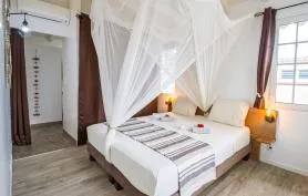 Villa Utrillo avec piscine privée à 5 minutes de la plage!