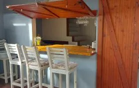 Appartement résidence les Hauts de l'Anse avec bac à punch à 150m de la plage