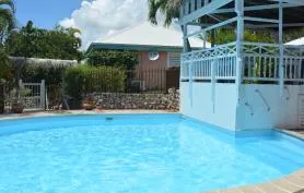 Gîte La Papaye Bleue Piscine et Plage à pieds 