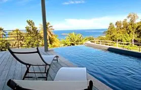 Villa Vanille****, vue mer et îlets Pigeon avec piscine 