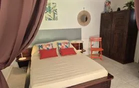 Charmant Bungalow au calme avec piscine