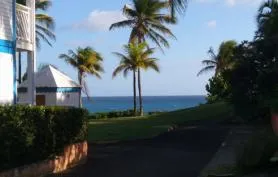 MARCO-POLO T3 AU COEUR DU MANGANAO plage et piscine  à ST-François