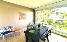 Courbaril appart 75m² Vue Mer & Piscine accès direct plage