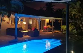 Villa au calme avec piscine privée dans Domaine sécurisé