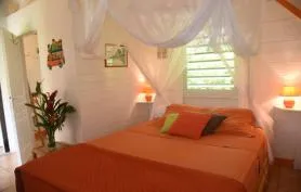 Bungalows typiquement créoles idéalement situés