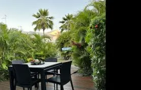 Appartement Ti Poivrier au cœur de la marina