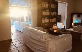 Villa créole T5 piscine et vue mer