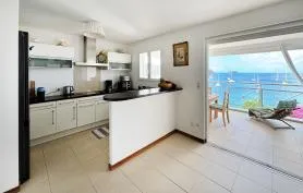 La Mer Dorée, appartement avec la vue époustouflante, devant la mer