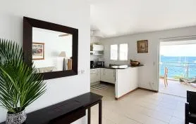 La Mer Dorée, appartement avec la vue époustouflante, devant la mer