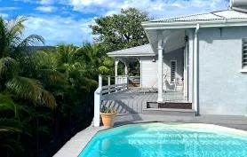 Villa De Théa piscine et vue mer 