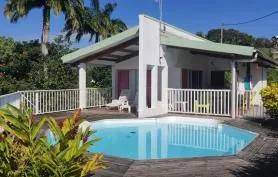 Villa Madidina, T3 avec piscine face à la mer