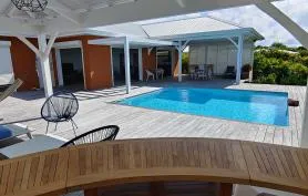 Villa Fleur de Goyave, bien ventilée & vue dégagée, piscine privée