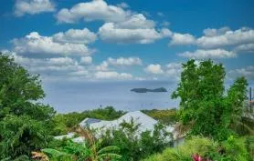 Villa LAURIER avec vue mer jacuzzi barbecue