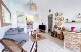 VILLA 3 CHAMBRES AVEC PISCINE DONNANT SUR LE GOLF 