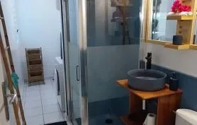 Location ste Anne piscine et vue mer incroyable 