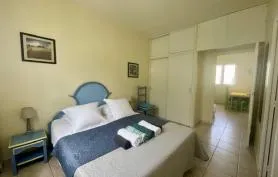 Appartement T2 climatisé et tout équipé, proche des Plages, commerces, du Village Créole et de la Marina les 3 Ilets