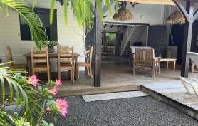 Villa Angha, vue mer, située à 5 minutes de la plage, au calme.