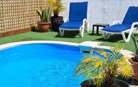 Petite villa - 4 personnes - 2 ch -  avec piscine privative