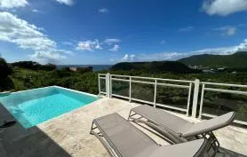 Villa Ti'Chenou, 3 suites, plain pied avec vue mer et canopée, avec piscine à débordement, proximité plage