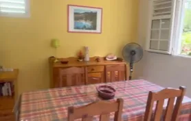 Kaz Calebasse T2 avec loggia 500m plage et village