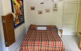 Kaz Calebasse T2 avec loggia 500m plage et village