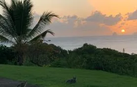 Location ste Anne piscine et vue mer incroyable 