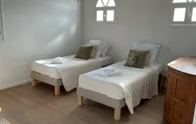 Villa Madi Dream. Vue de rêve, belle piscine, 3 ch 3 sdb 6/8 couchages