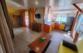 Bungalow Mango à Kasa Vanille: meublé, piscine, clim, vue mer, avec ou sans location de véhicule