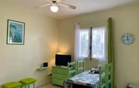 Appartement T2 climatisé, tout équipé, proche des Plages, commerces du Village Créole et de la Marina