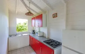 bungalow avec piscine et clim proche plage