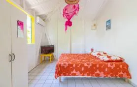 bungalow avec piscine et clim proche plage