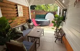 Le Tiaré T2 avec jacuzzi