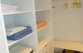 Studio de tout confort avec vue exceptionnel sur baie de St Pierre et montage pelé