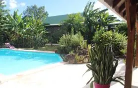 Gîte** avec piscine et SPA à 900m de la mer